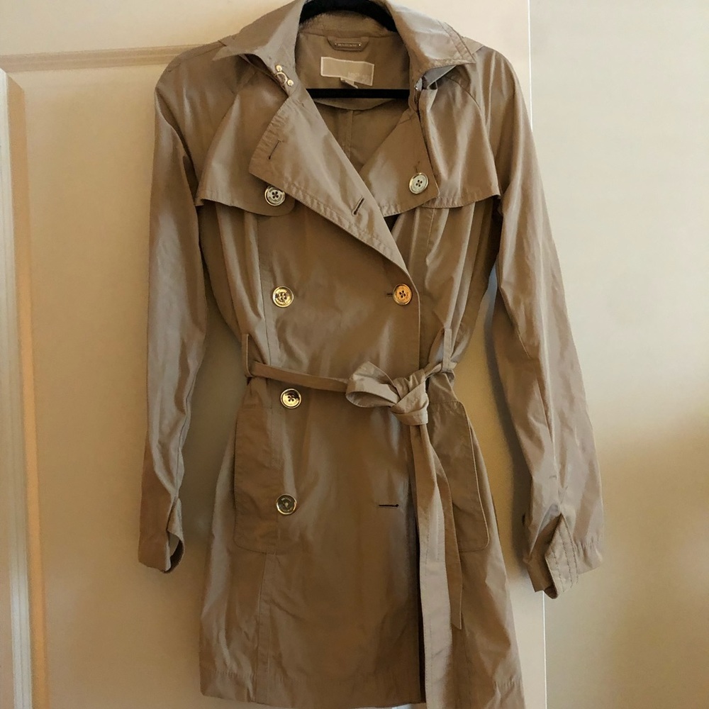 Michael Kors- trench coat